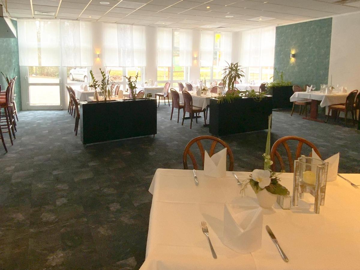 Heidehotel Lubast Bagian luar foto