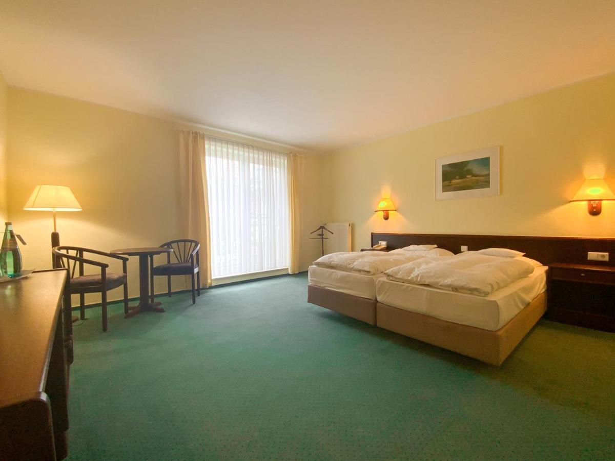 Heidehotel Lubast Bagian luar foto