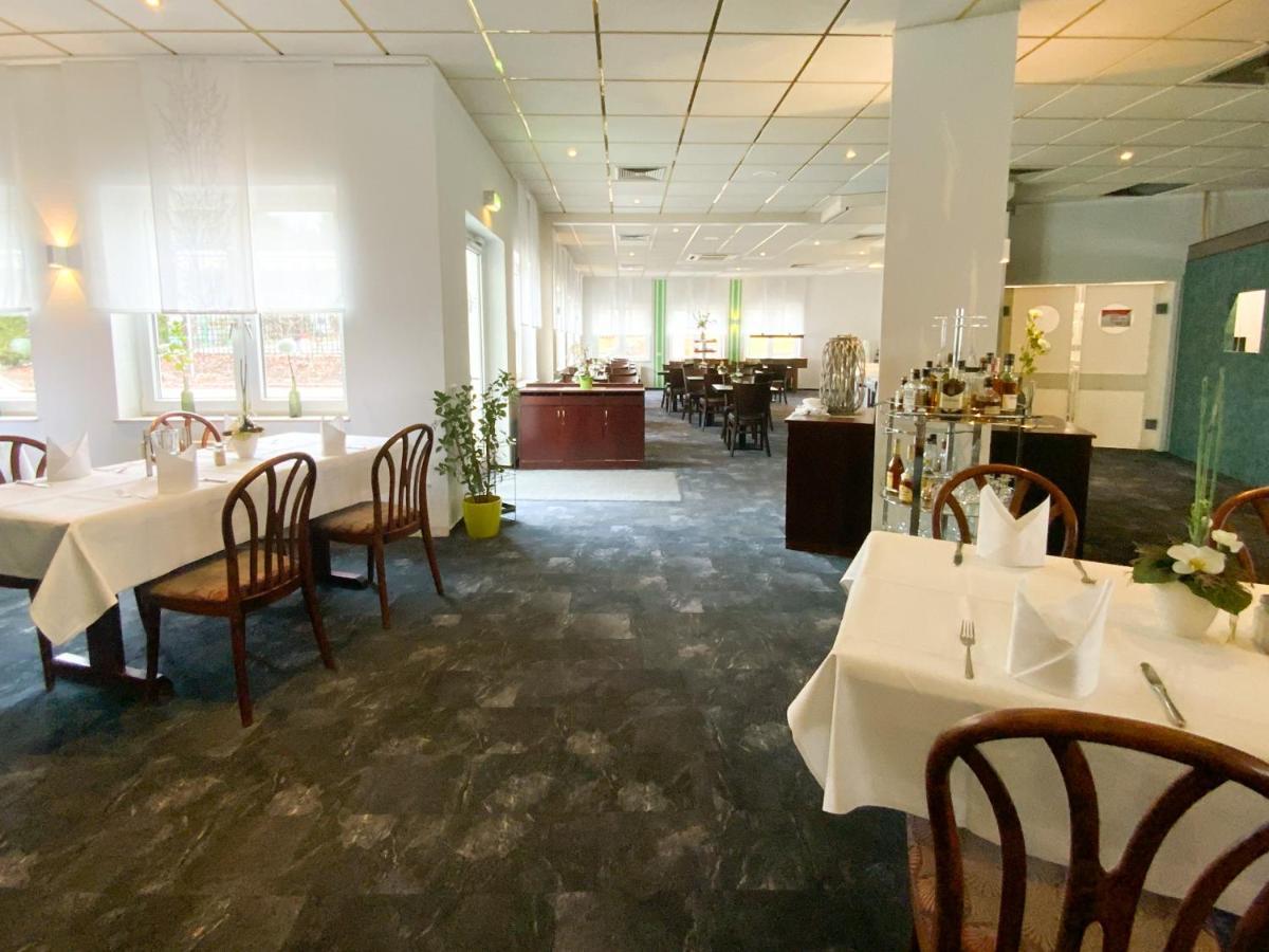 Heidehotel Lubast Bagian luar foto