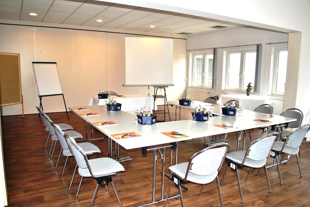 Heidehotel Lubast Bagian luar foto