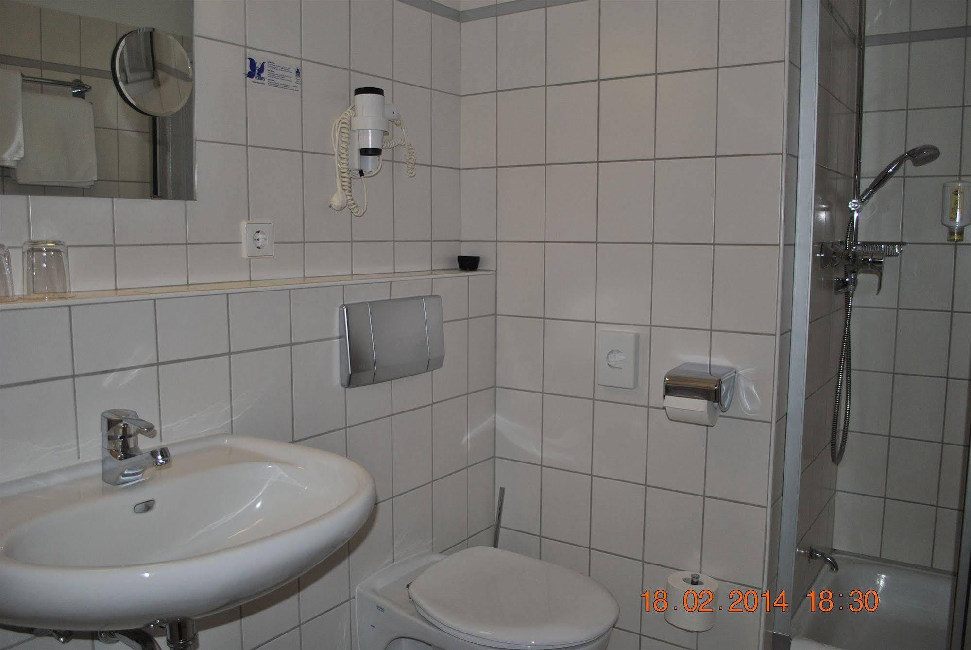 Heidehotel Lubast Bagian luar foto